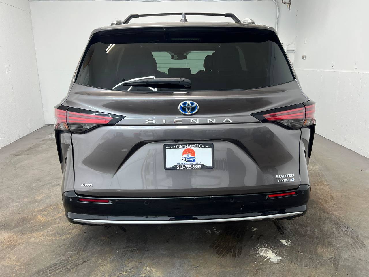 Used 2022 Toyota Sienna Limited AWD/4WD image 5