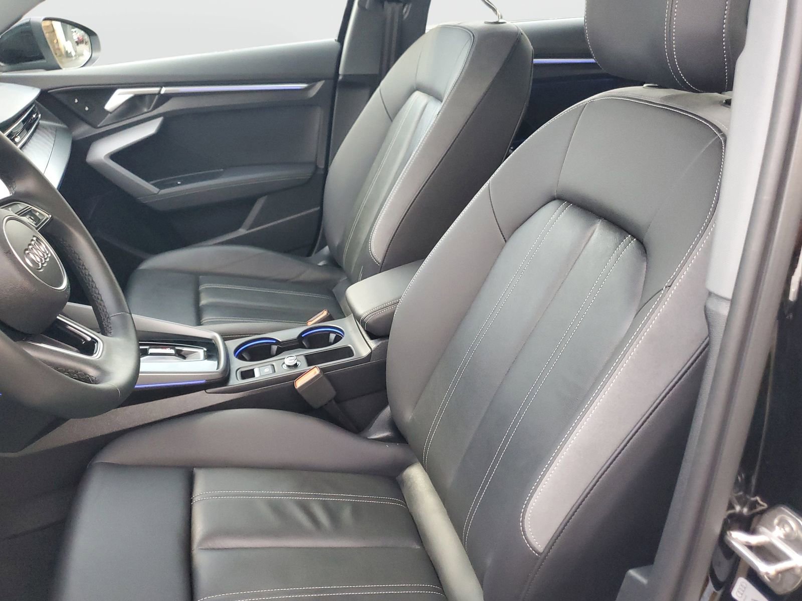 Used 2025 Audi A3 2.0T Premium w/ Convenience Package image 21