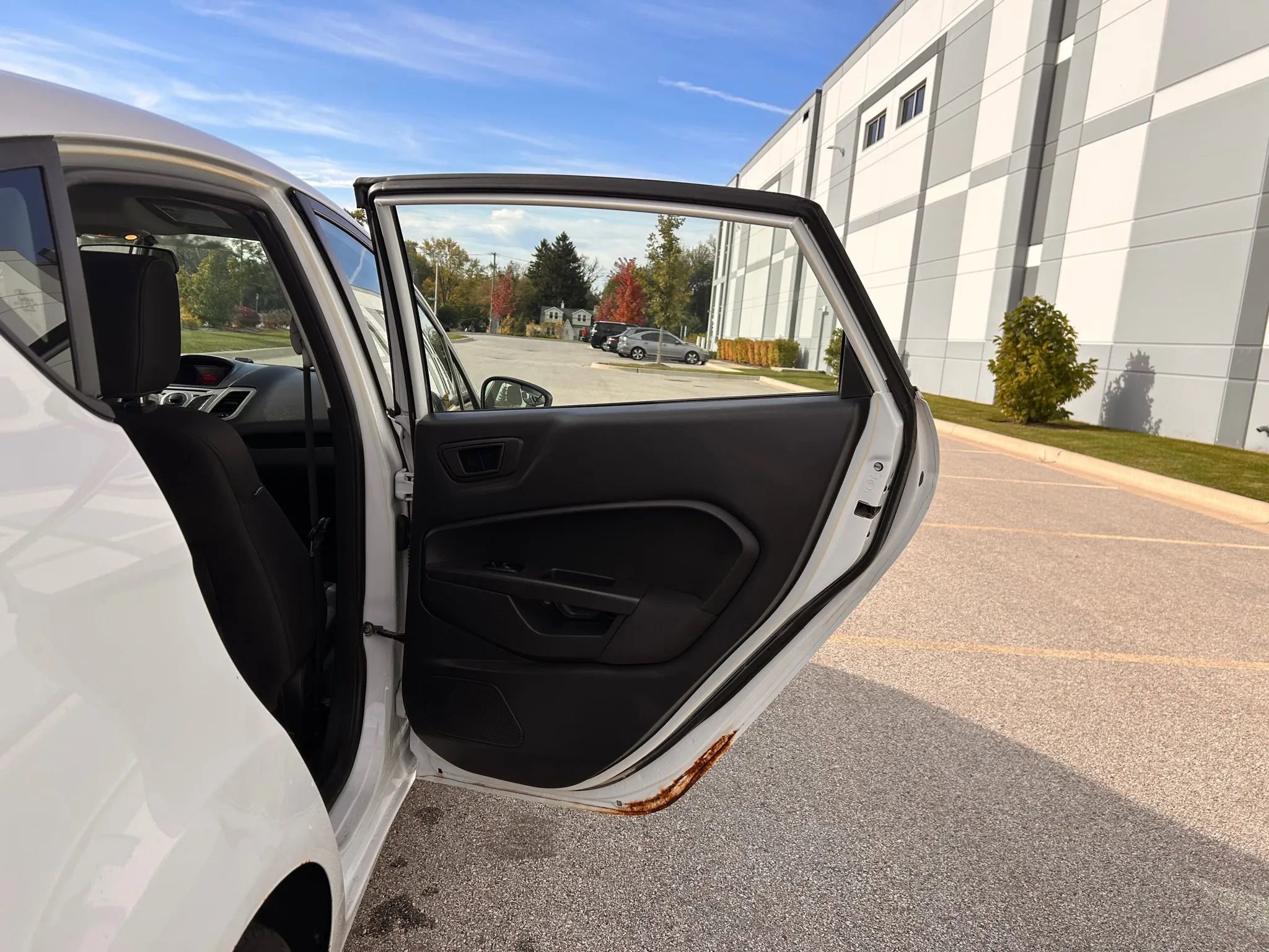 Used 2012 Ford Fiesta SE image 16