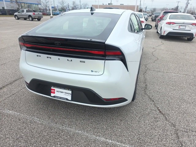 New 2026 Toyota Prius LE image 7