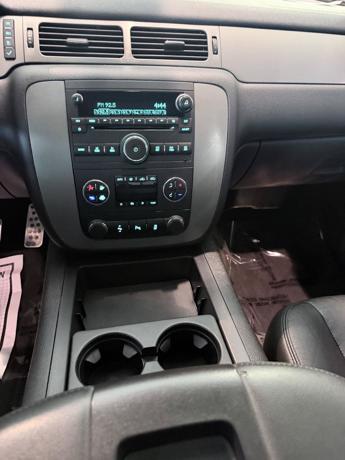 Used 2014 Chevrolet Silverado 2500 LTZ w/ LTZ Plus Package AWD/4WD image 40