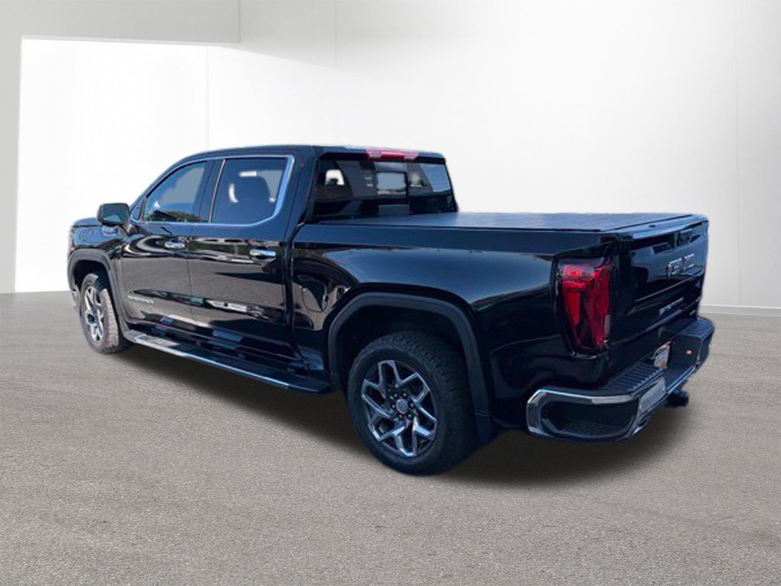 Used 2024 GMC Sierra 1500 SLT w/ SLT Premium Plus Package AWD/4WD image 28