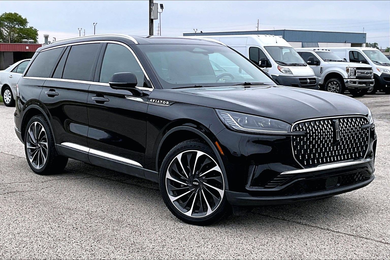 Used 2025 Lincoln Aviator Reserve w/ Equipment Group 201A AWD/4WD image 38