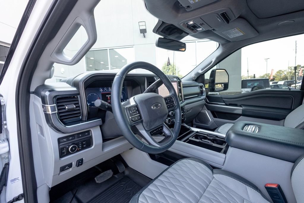 Used 2024 Ford F450 Limited w/ FX4 Off-Road Package AWD/4WD image 28