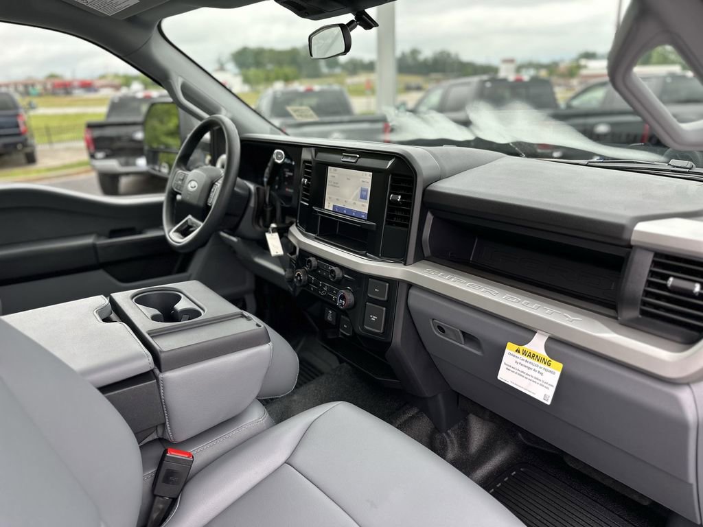 New 2025 Ford F250 XL image 17