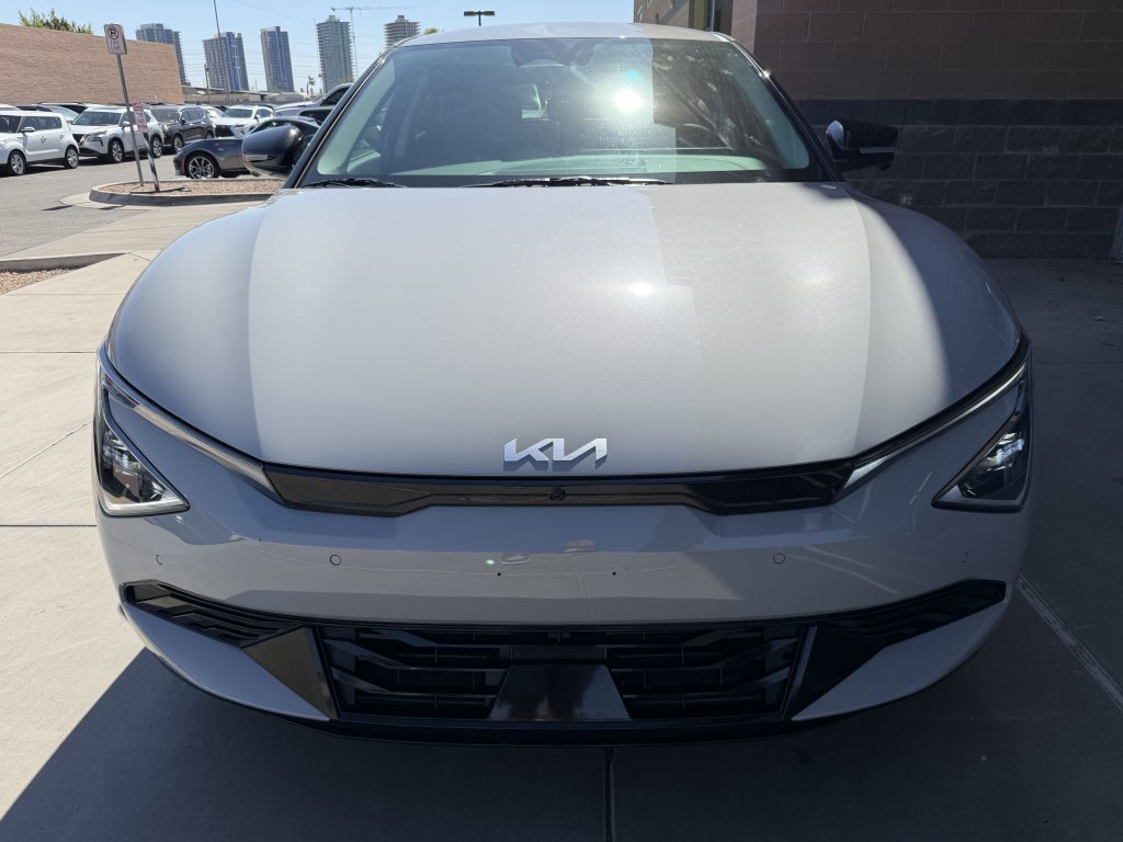 Used 2025 Kia EV6 Wind image 10