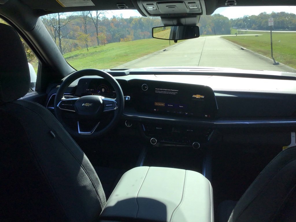 New 2026 Chevrolet Suburban LS image 24