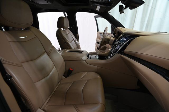 Used 2020 Cadillac Escalade Platinum AWD/4WD image 28