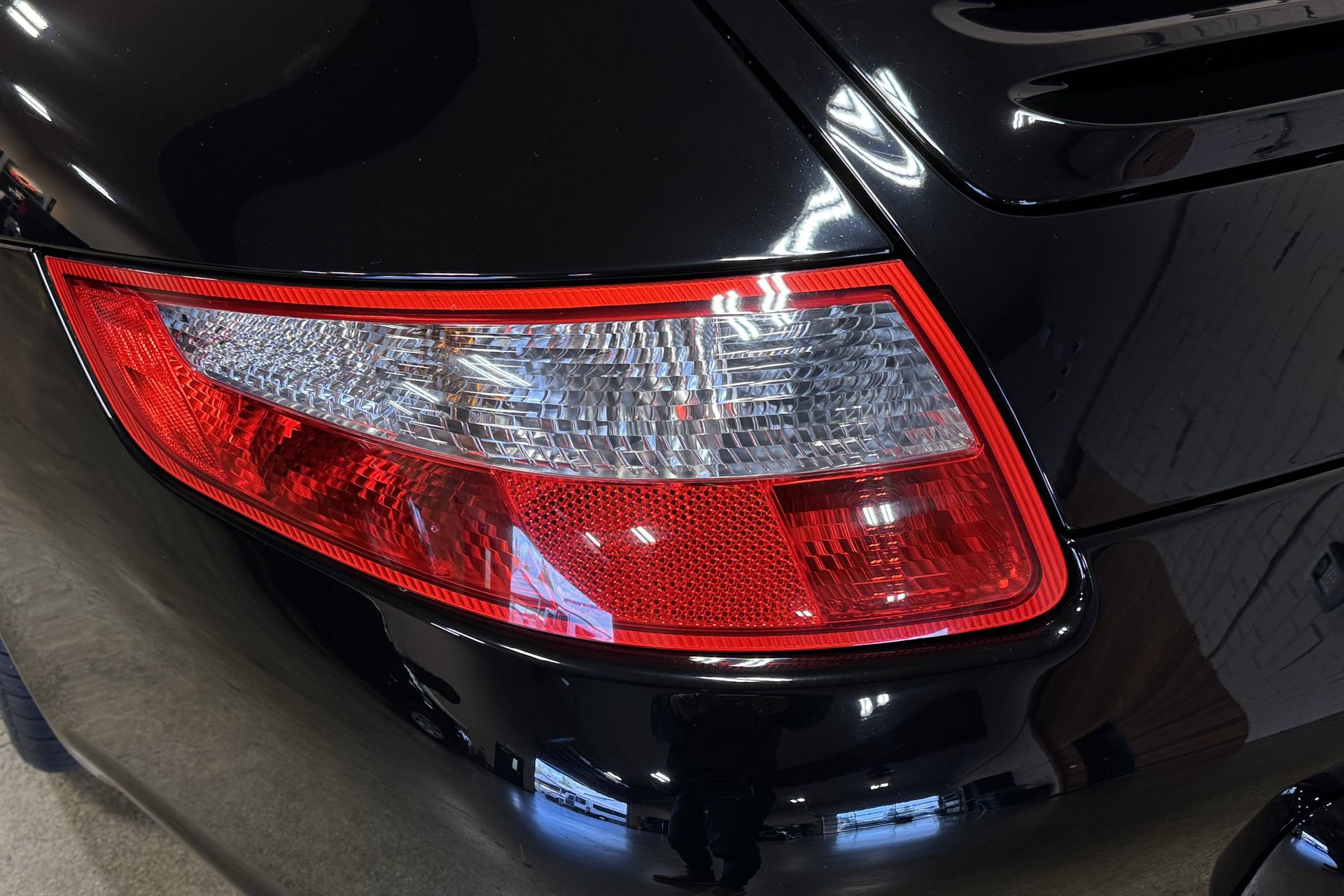 Used 2006 Porsche 911 Carrera S image 26