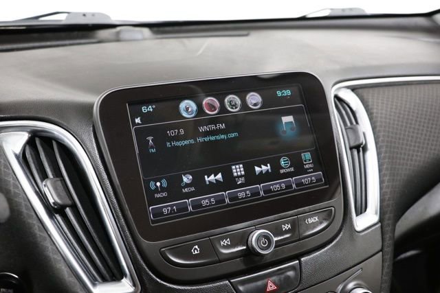 Used 2016 Chevrolet Malibu LT FWD image 24