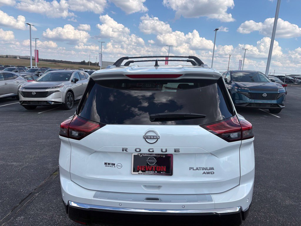 New 2026 Nissan Rogue Platinum AWD/4WD image 3