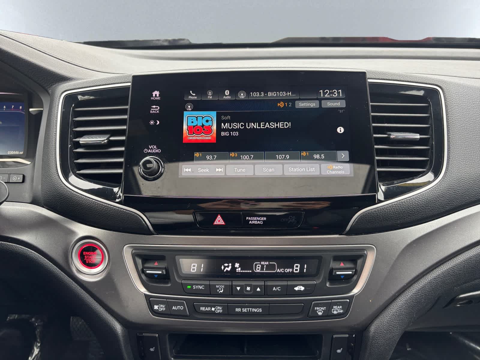 Used 2024 Honda Passport EX-L image 11