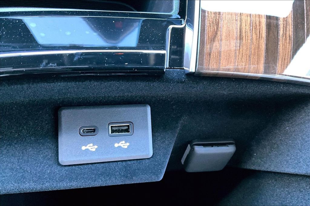 New 2026 Cadillac Escalade Platinum Sport AWD/4WD image 26