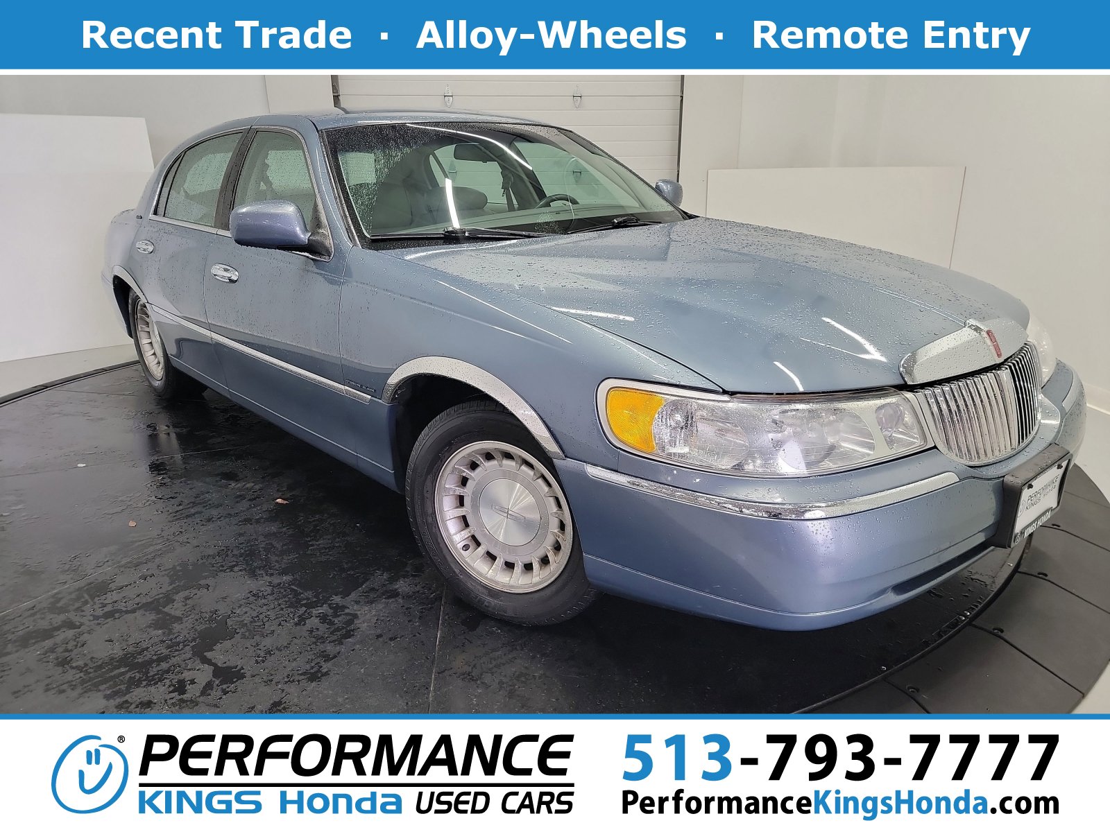 Used 2000 Lincoln Town Car Executive
