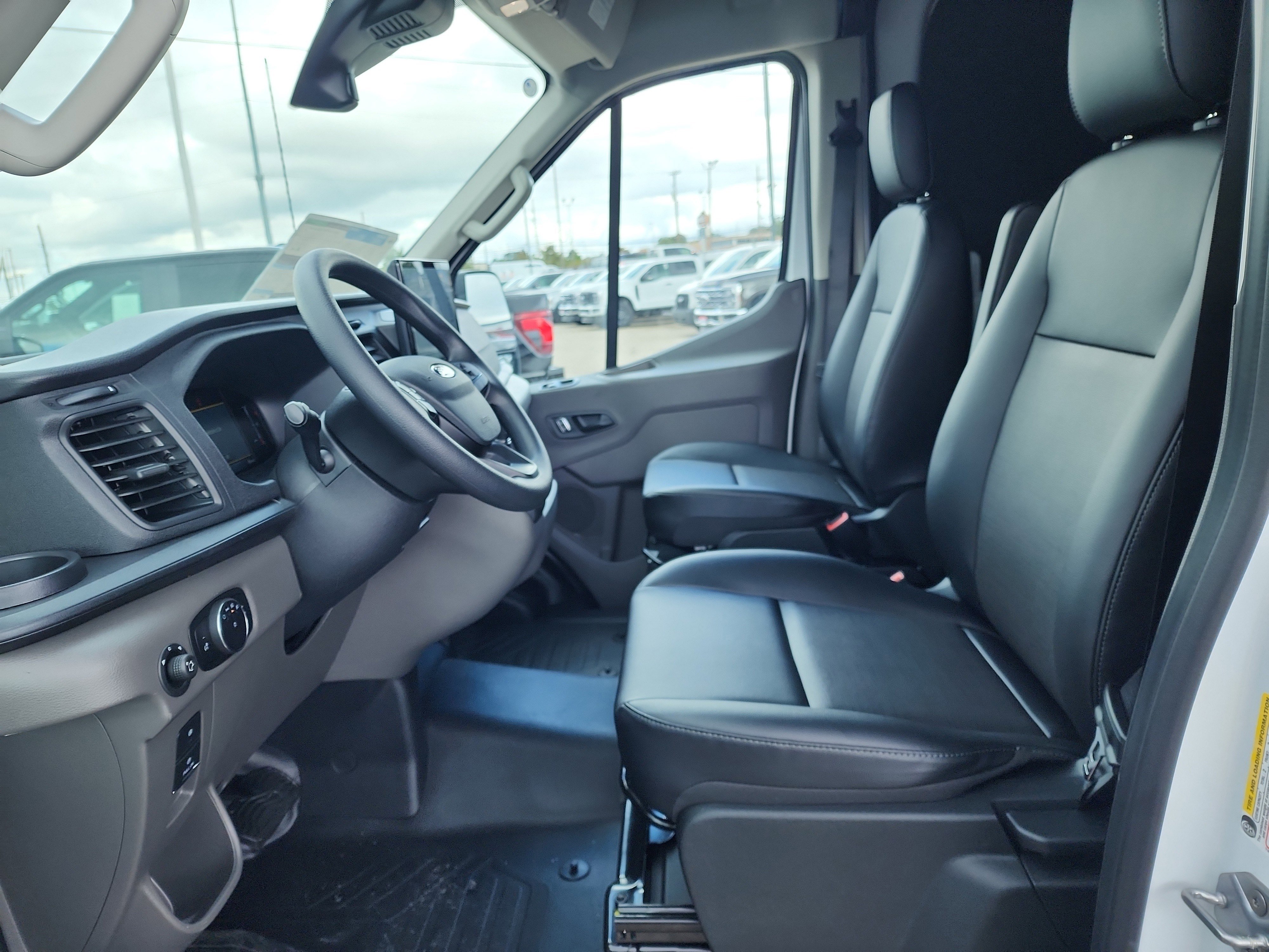 New 2026 Ford Transit 250 148 Medium Roof image 7