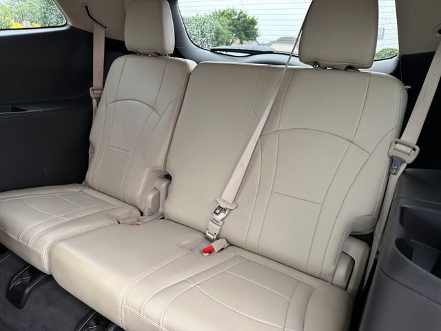 Used 2019 Buick Enclave Essence FWD image 21