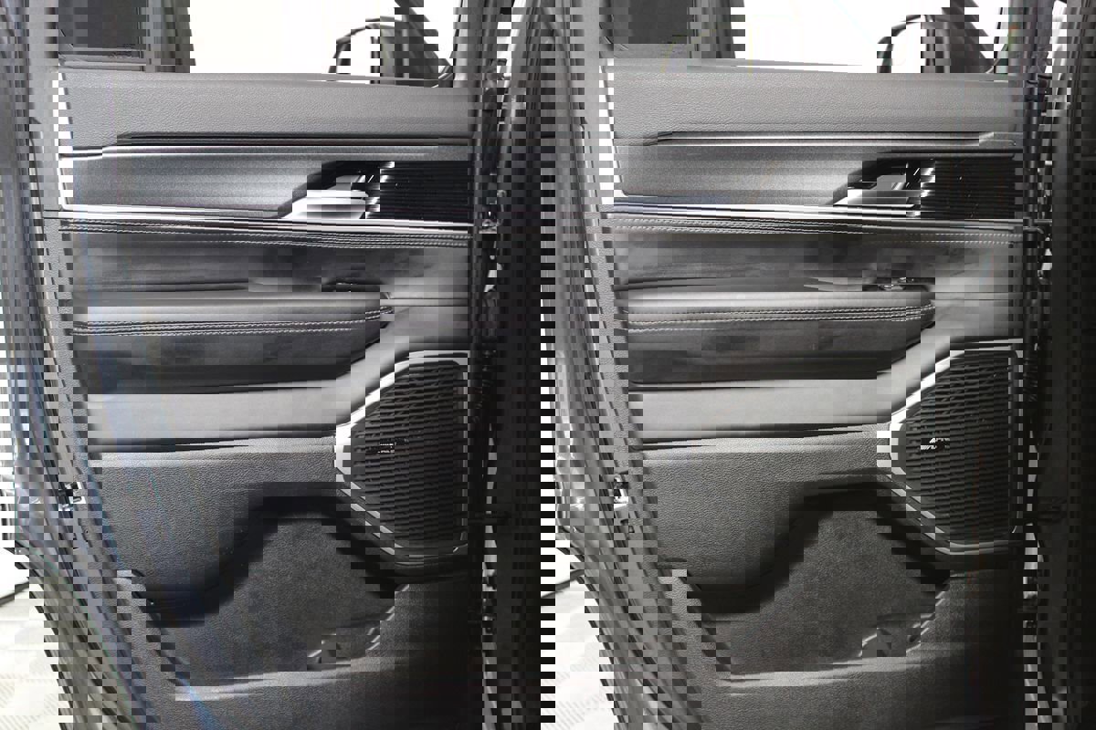 Used 2022 Jeep Wagoneer Series I image 26