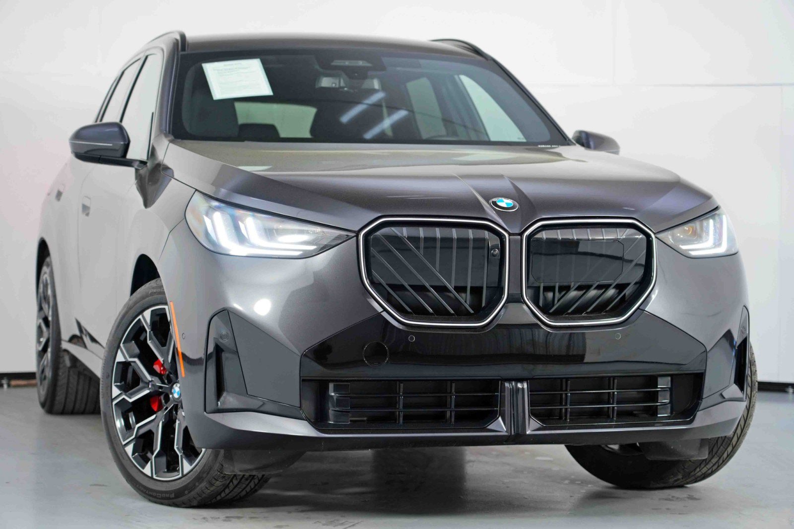 Used 2025 BMW X3 xDrive30i w/ Premium Package image 4