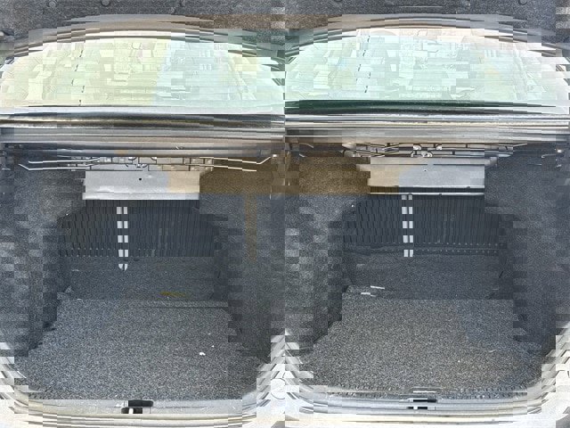 Used 2016 Toyota Camry LE image 28