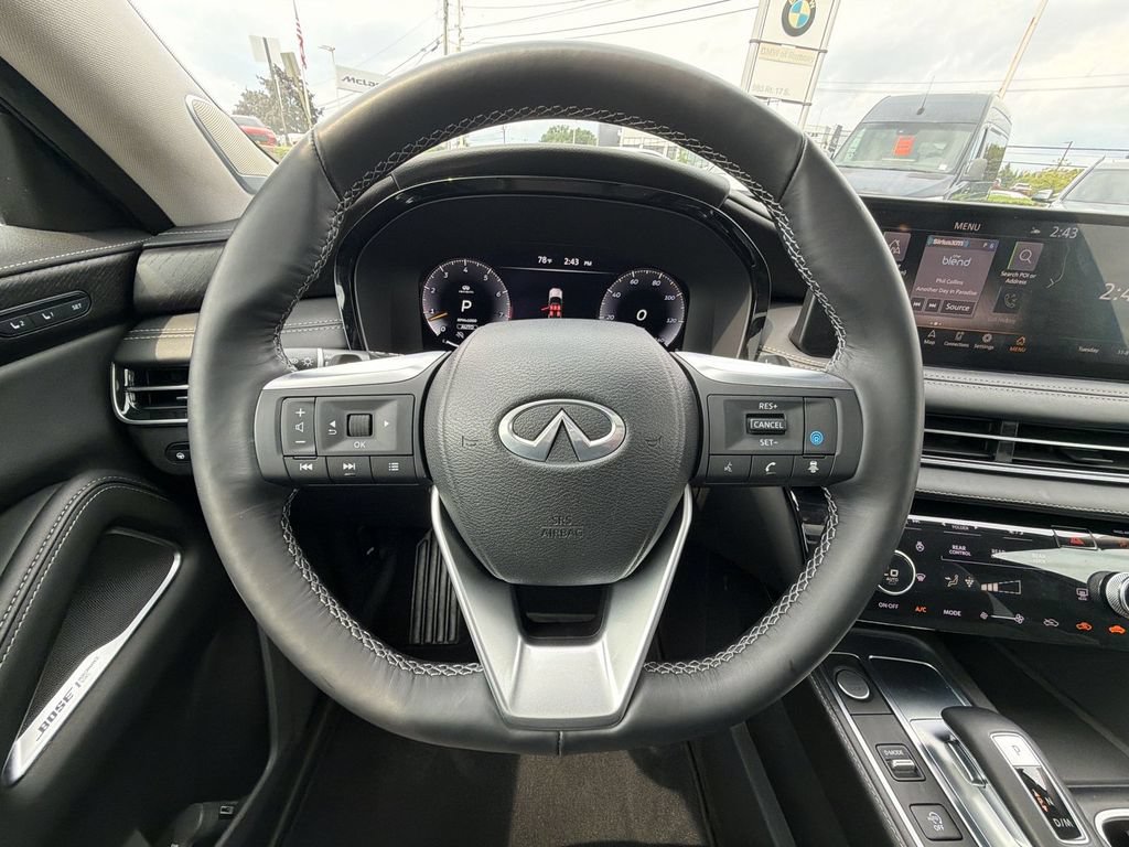 Used 2023 INFINITI QX60 Sensory AWD/4WD image 23