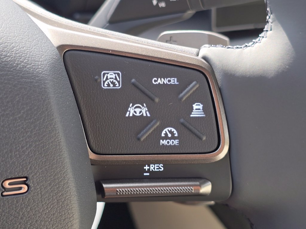 New 2026 Lexus ES 350h w/ Cold Area Package FWD image 23