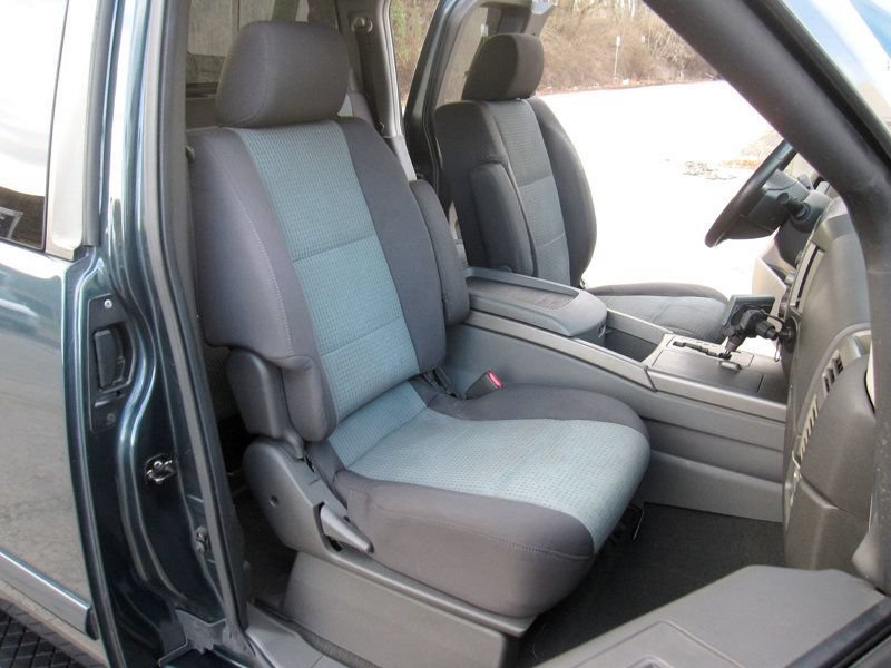 Used 2005 Nissan Titan SE AWD/4WD image 24