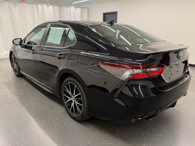 Certified 2024 Toyota Camry SE FWD image 4
