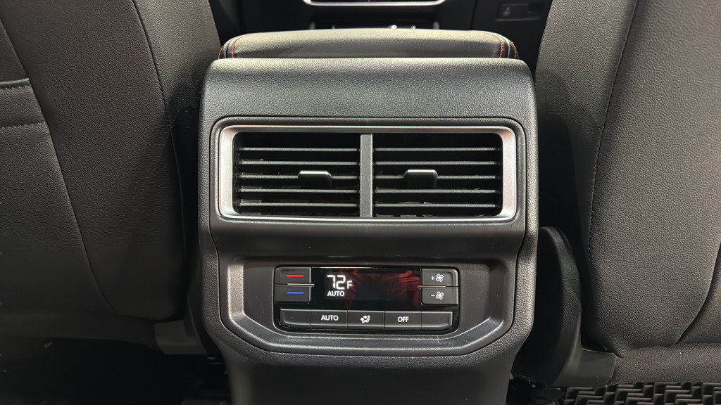 New 2026 Volkswagen Atlas Peak Edition AWD/4WD image 32