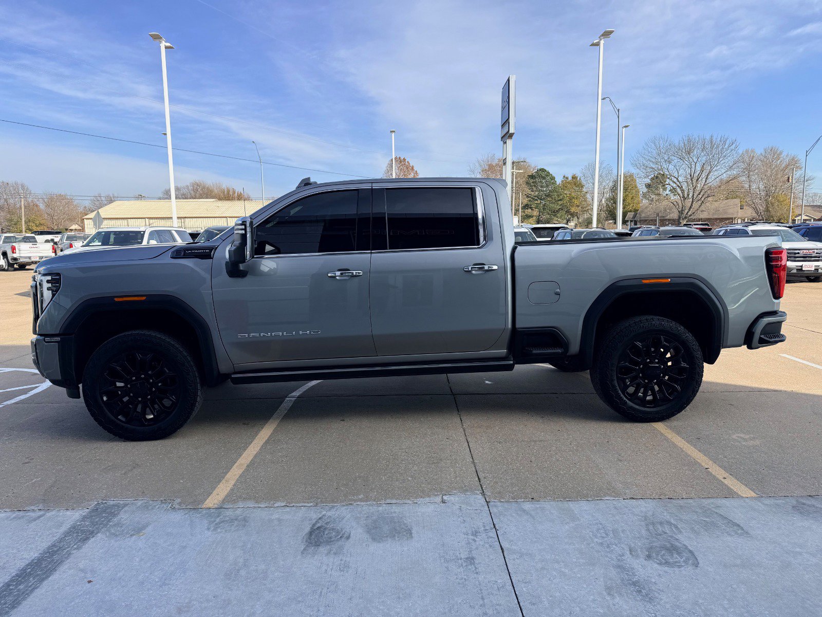 Certified 2025 GMC Sierra 3500 Denali Ultimate image 8