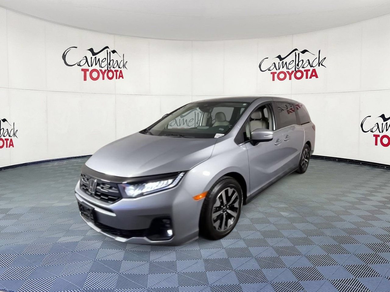 Used 2025 Honda Odyssey EX-L image 6