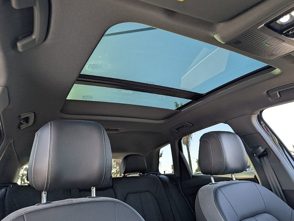 Used 2022 Audi Q4 e-tron Premium Plus image 18