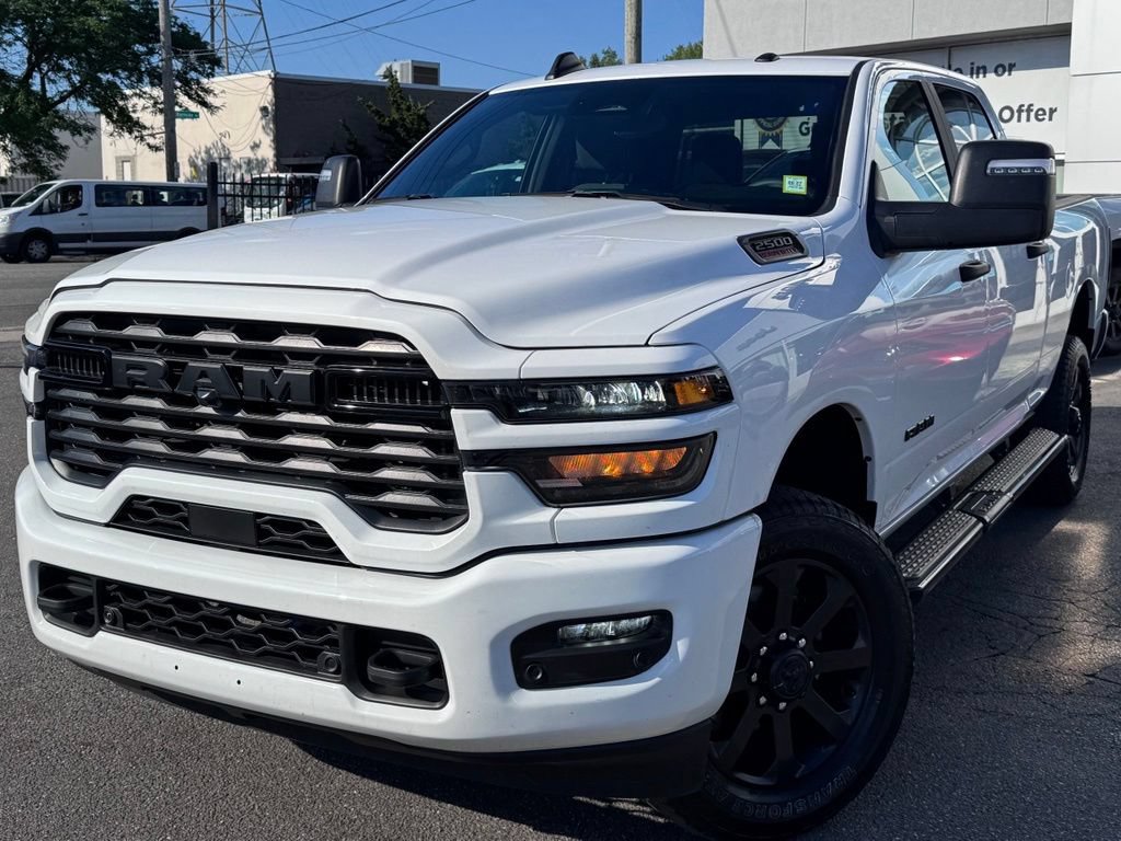 Used 2025 RAM 2500 Big Horn AWD/4WD image 3
