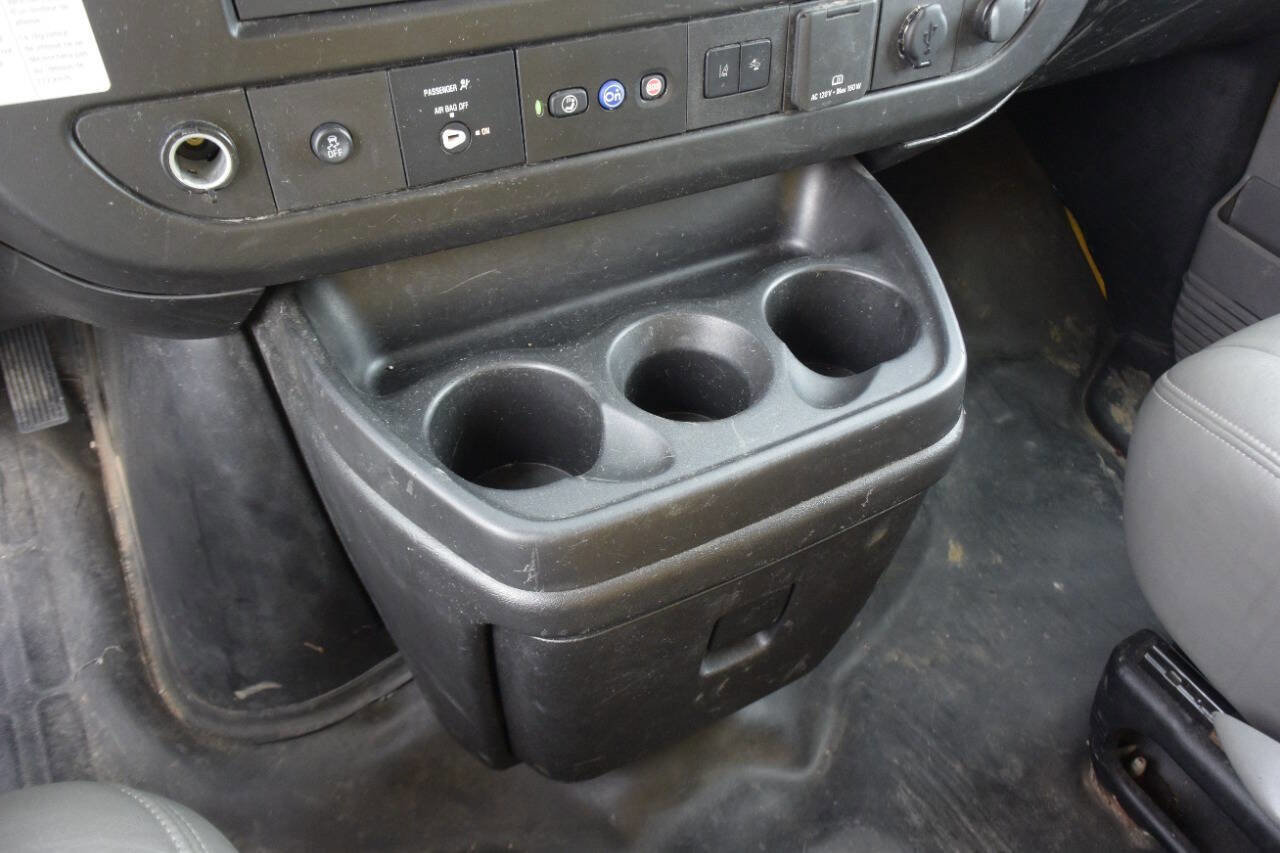 Used 2021 GMC Savana 3500 Extended w/ Power Convenience Package image 22