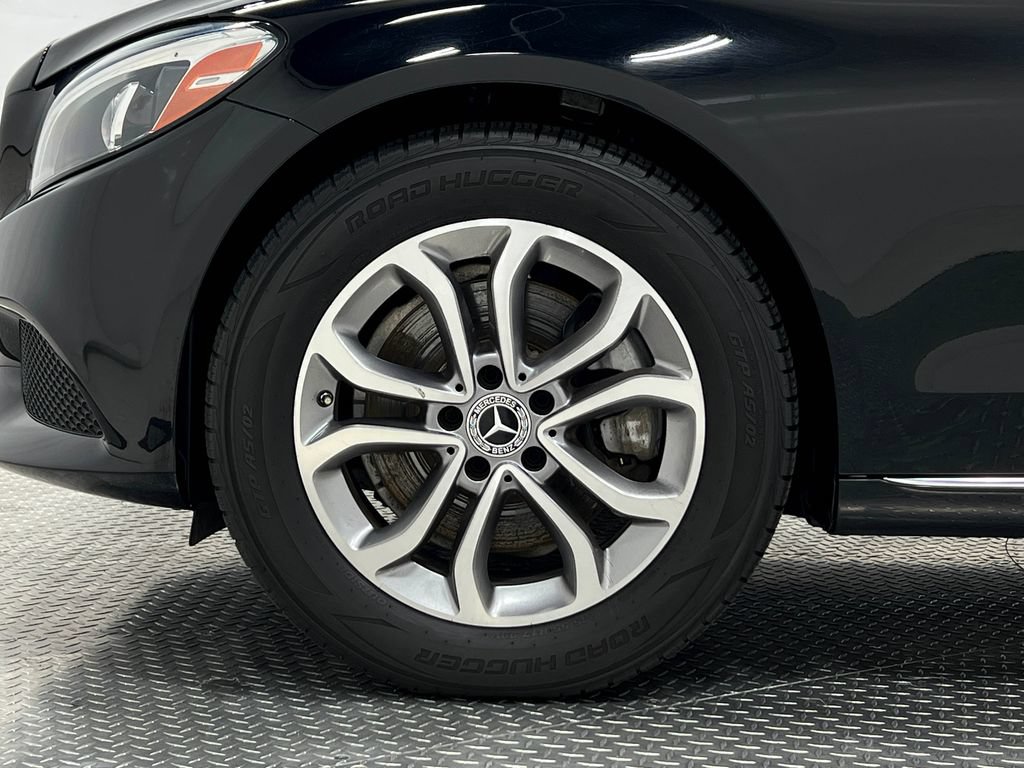 Used 2015 Mercedes-Benz C 300 4MATIC Sedan image 35