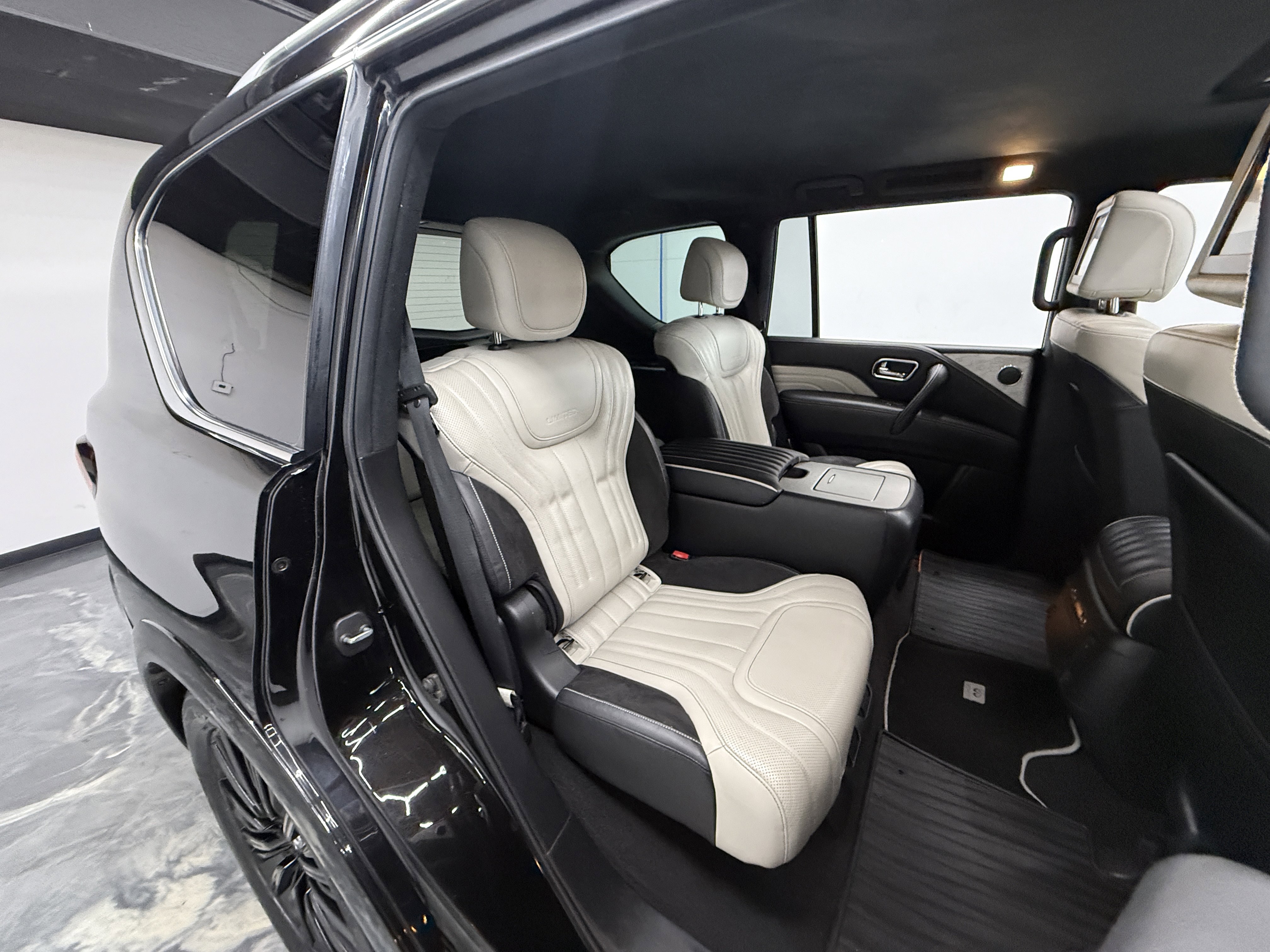 Used 2019 INFINITI QX80 Limited image 27