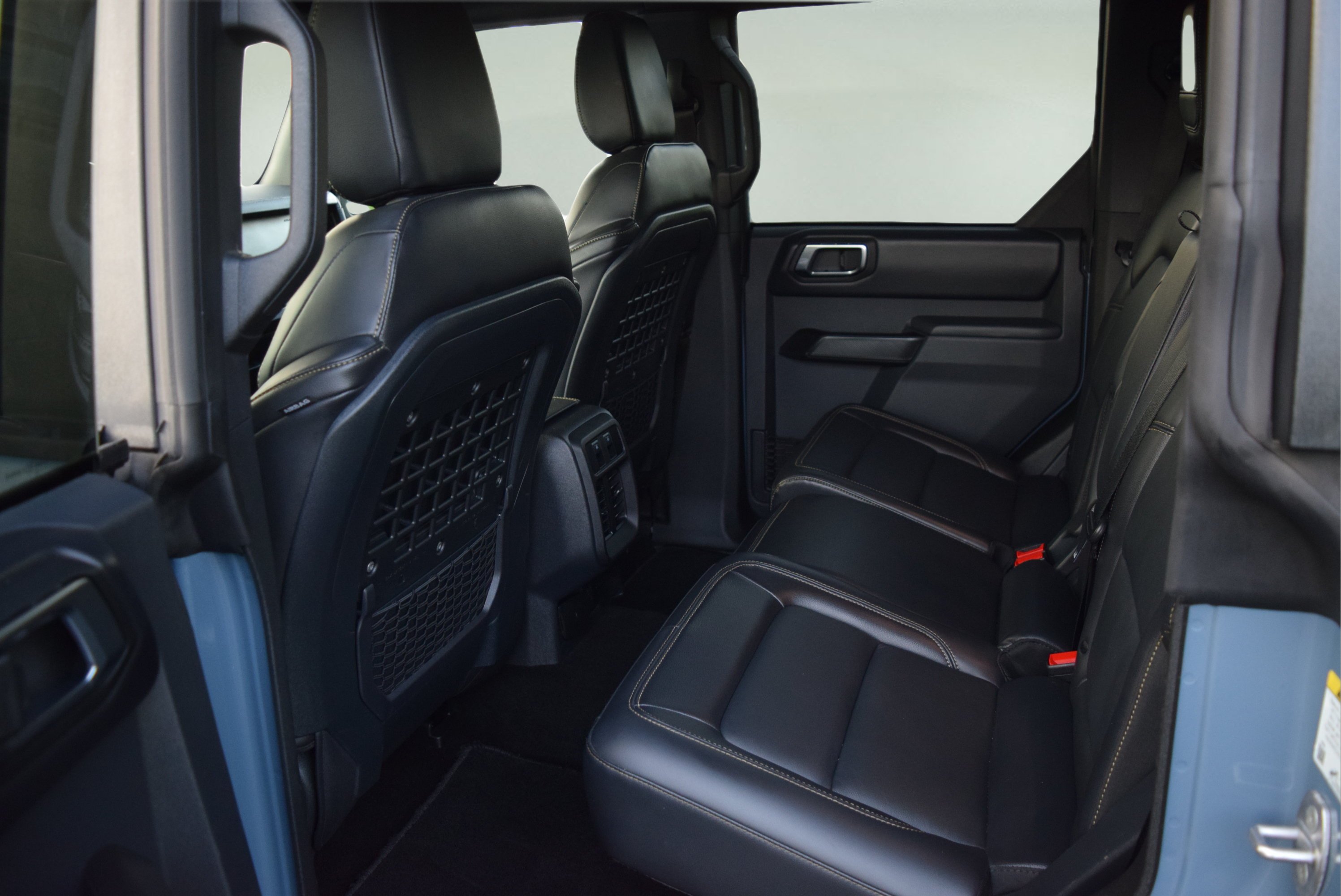 Used 2025 Ford Bronco Badlands AWD/4WD image 7