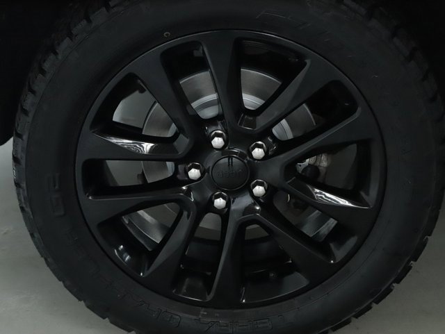 Used 2020 Jeep Grand Cherokee Altitude image 12