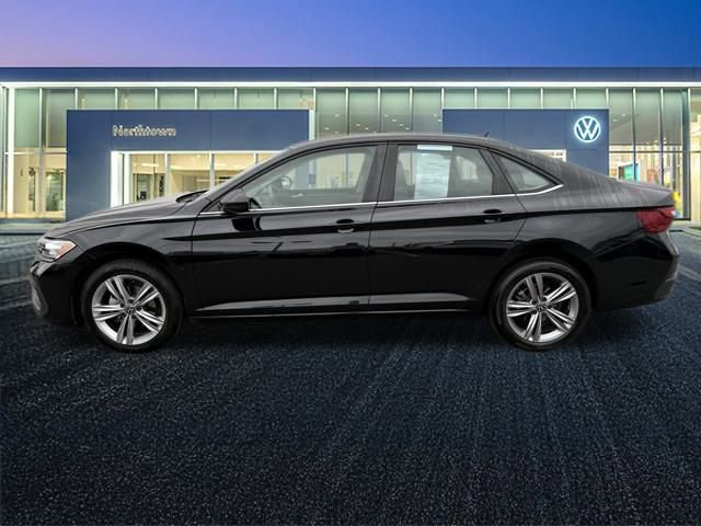 Used 2024 Volkswagen Jetta SE image 7