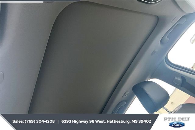 Used 2023 Jeep Grand Cherokee 4WD 4xe image 16