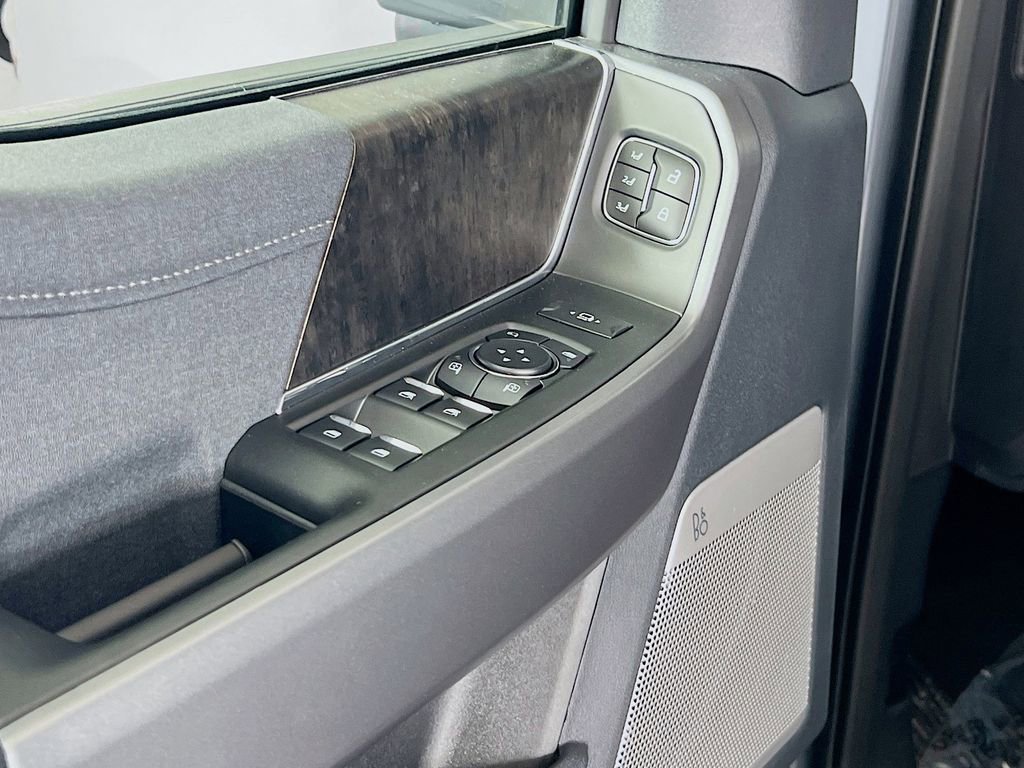 New 2026 Ford F250 Lariat w/ Black Appearance Package image 12