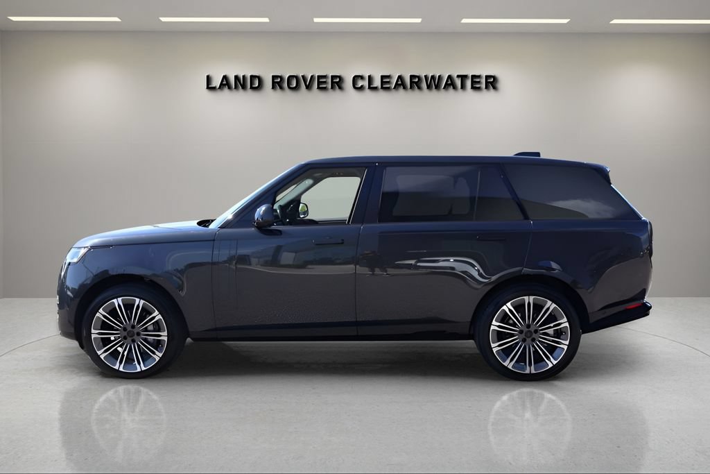 New 2026 Land Rover Range Rover Long Wheelbase SE AWD/4WD image 2