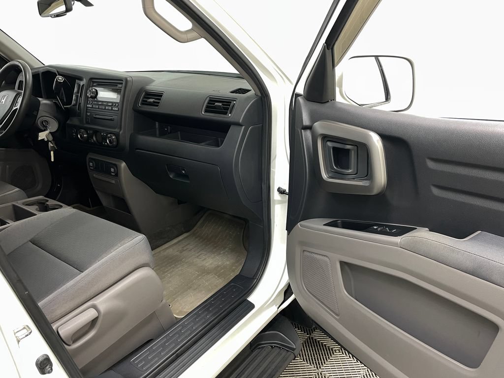 Used 2013 Honda Ridgeline RTS image 33