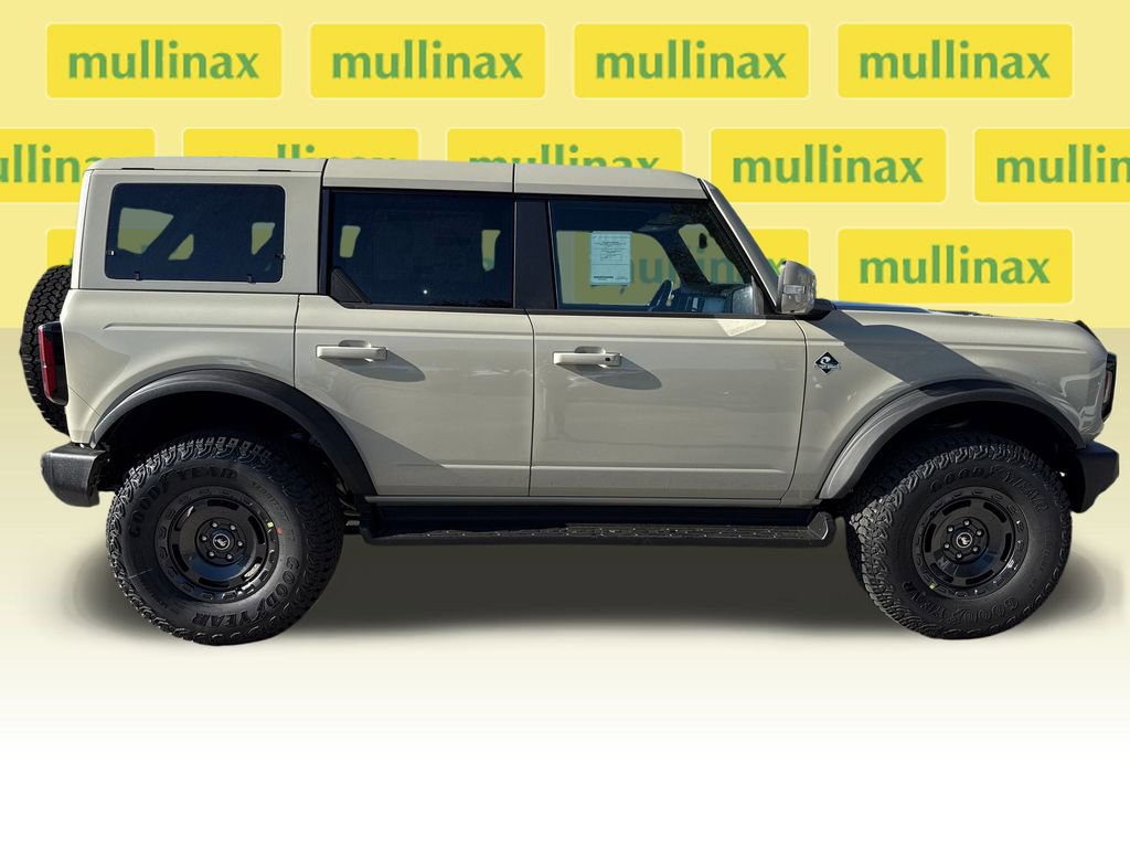 New 2025 Ford Bronco Outer Banks w/ Sasquatch Package image 17