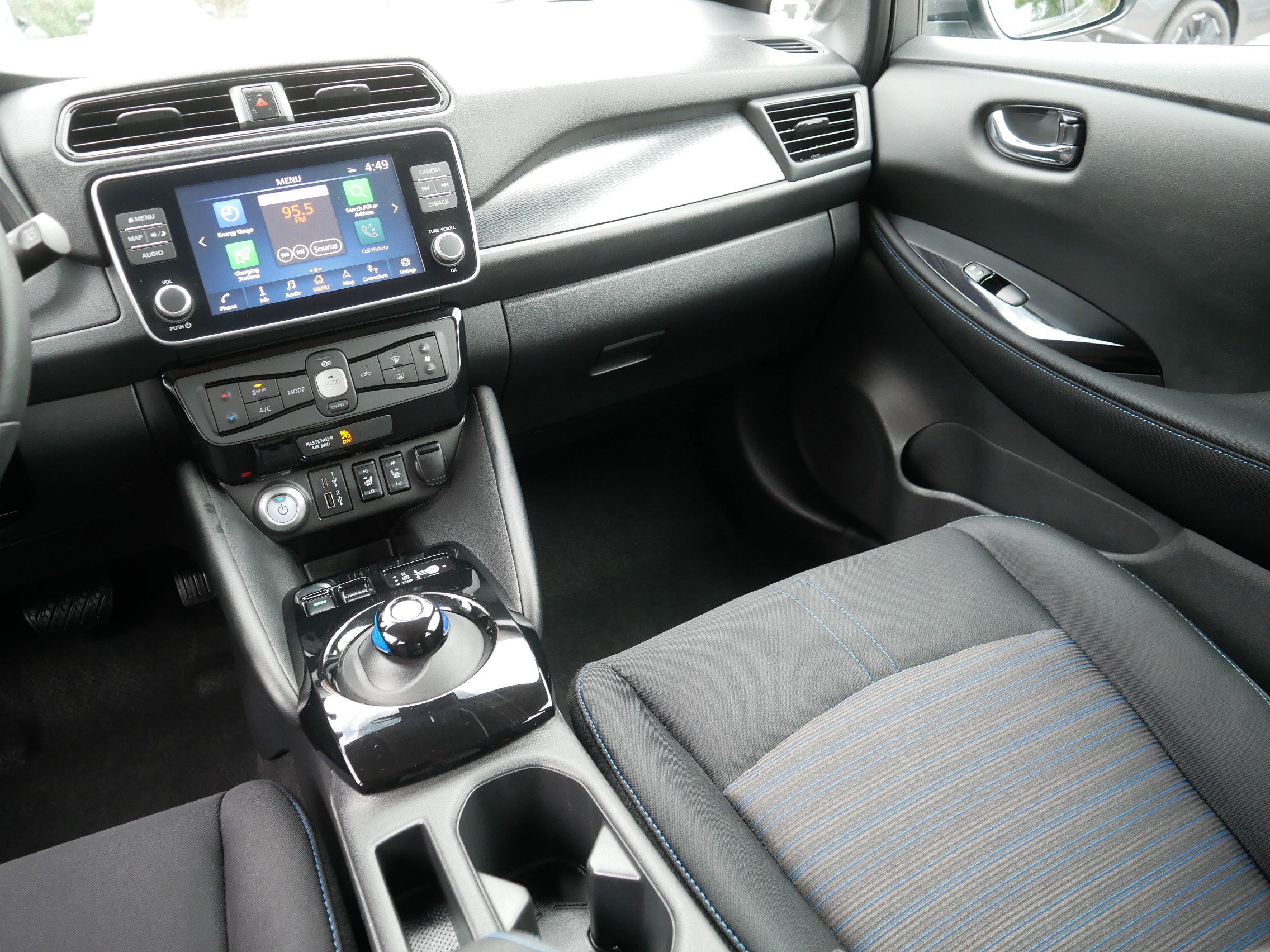 Certified 2021 Nissan Leaf SV FWD image 11