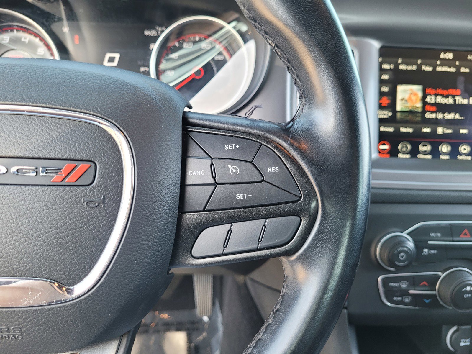 Used 2023 Dodge Charger SXT image 22
