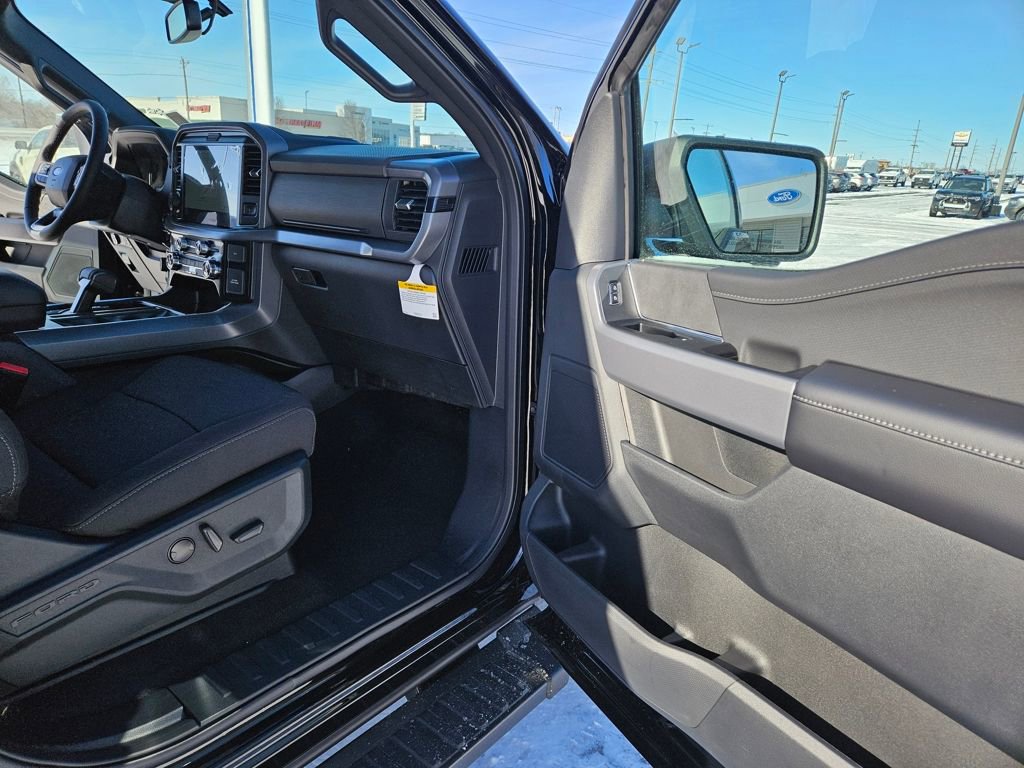 New 2025 Ford F150 Platinum w/ Equipment Group 702A High AWD/4WD image 15