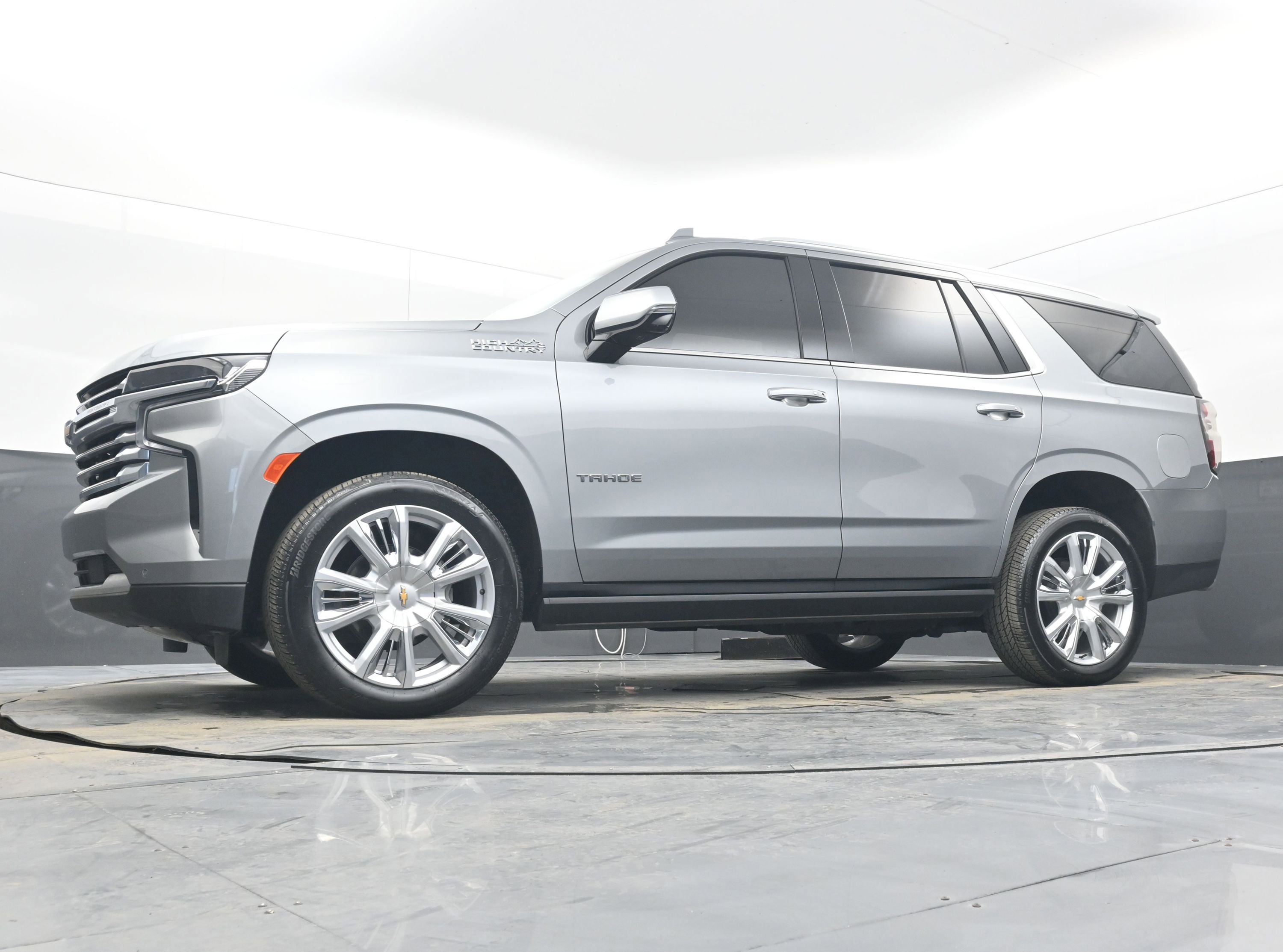 Certified 2024 Chevrolet Tahoe High Country w/ Premium Package image 41