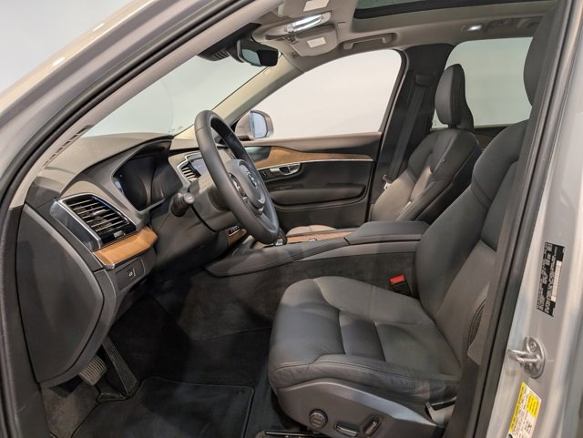 Used 2023 Volvo XC90 B6 Plus w/ Protection Package image 12