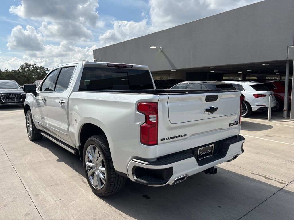 Used 2024 Chevrolet Silverado 1500 High Country w/ Technology Package image 8
