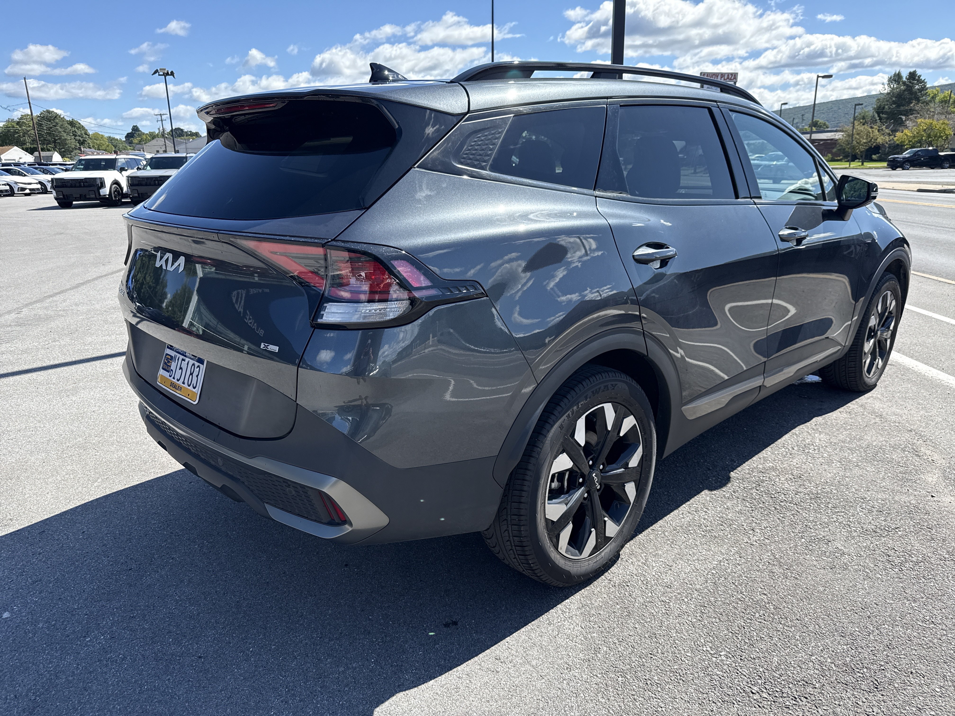 Certified 2023 Kia Sportage X-Line w/ X-Line Premium Package AWD/4WD image 3